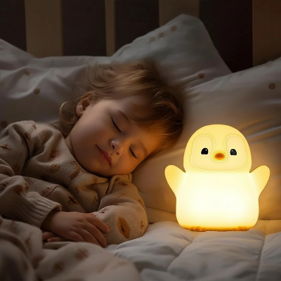 Veilleuse pingouin - bébé dort